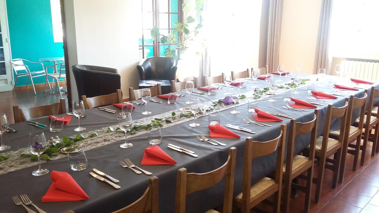 Hotel Restaurant Les 3 Chenes Frejus Bagian luar foto